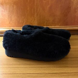 Ugg Australia 1131950 Black Classic Cozy Bootie Women's Size 7 NEW!